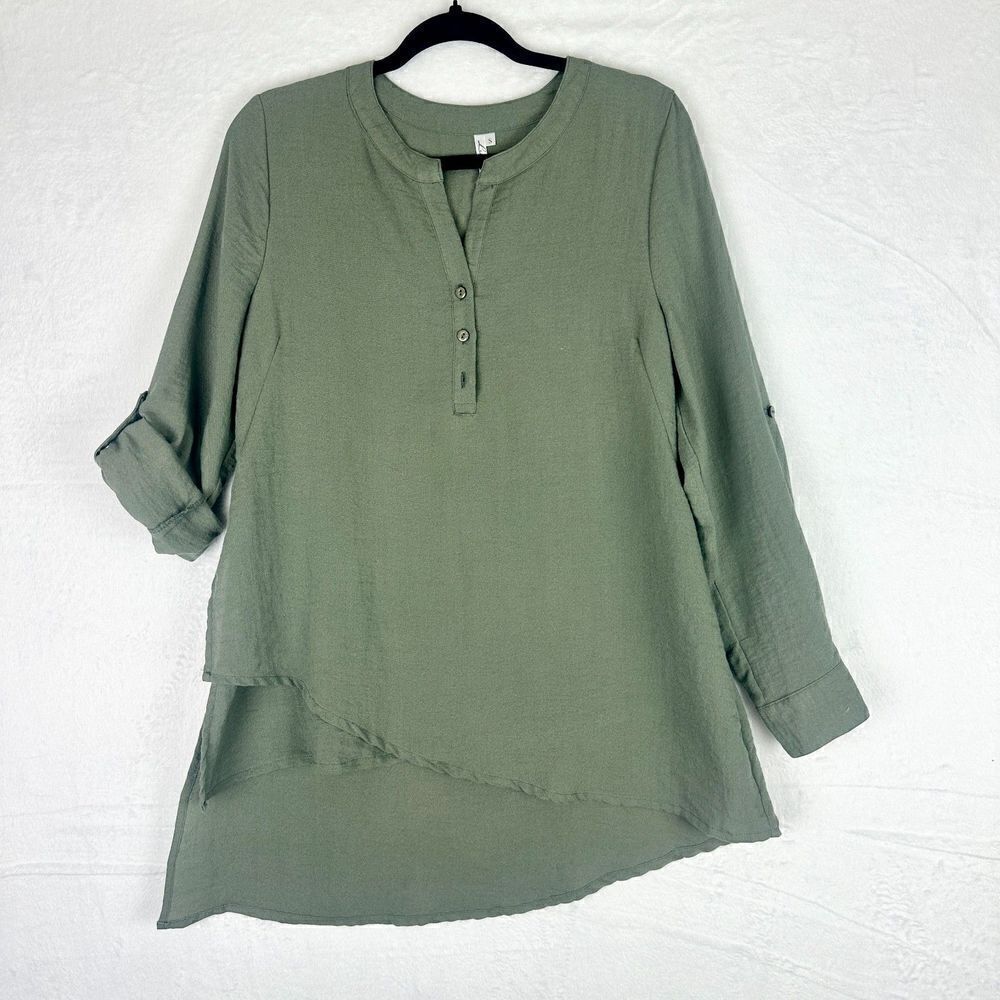 Lulu B Asymmetrical Long Sleeve Tunic Top Size Small Green Roll Tab High Low